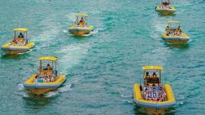 The Yellow Boats 60 Minute Dubai Marina Cruise &ndash;Ain Dubai & JBR
