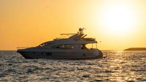 Dubai Marina Shared SUNSET Cruise with Bites and Drinks &ndash; 2 Hour Yacht Tour